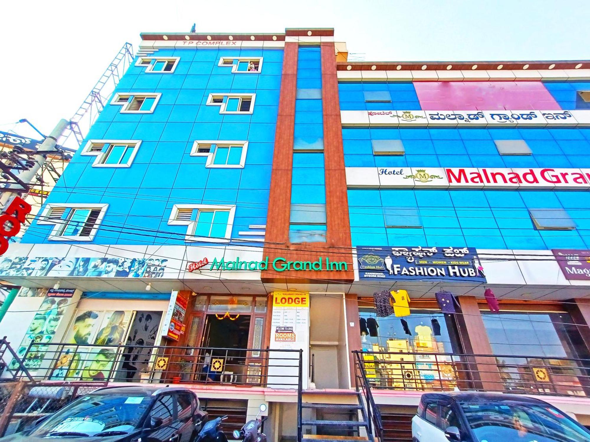 Hotel Malnad Grand Inn Kumbalgod ภายนอก รูปภาพ