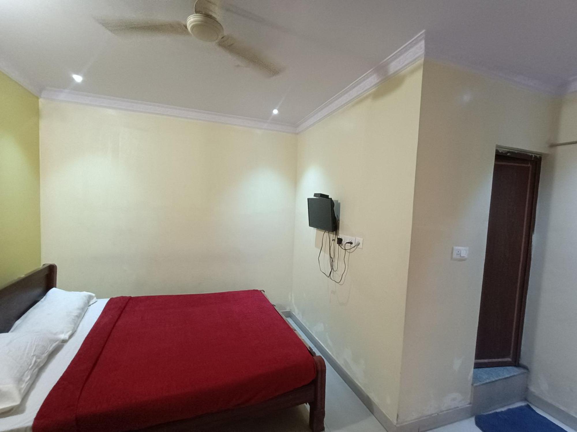 Hotel Malnad Grand Inn Kumbalgod ภายนอก รูปภาพ