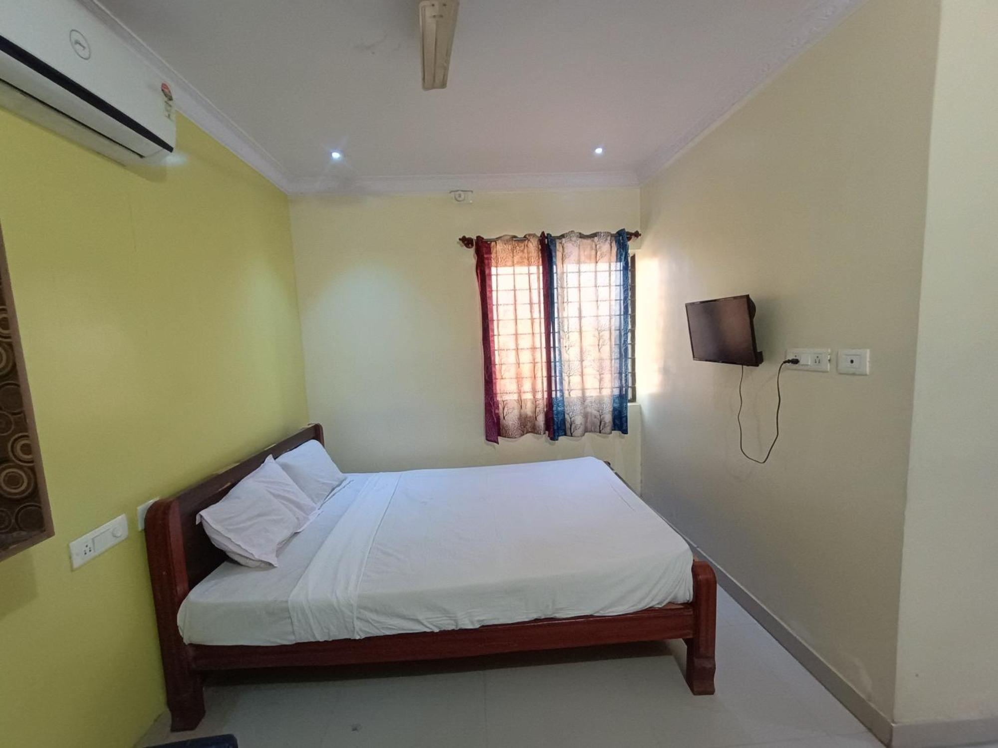Hotel Malnad Grand Inn Kumbalgod ภายนอก รูปภาพ
